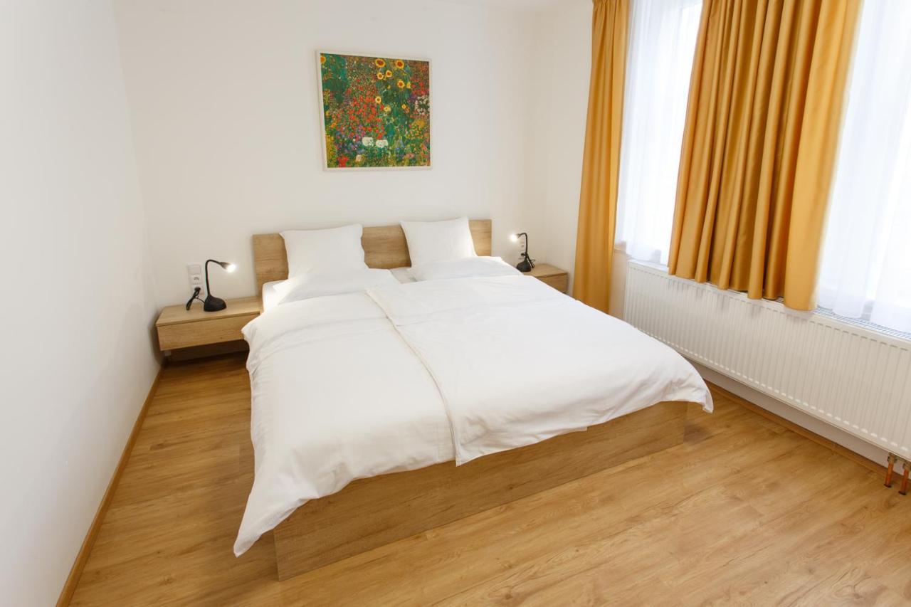 אוסטרבה Apartments Villa Whitehouse מראה חיצוני תמונה