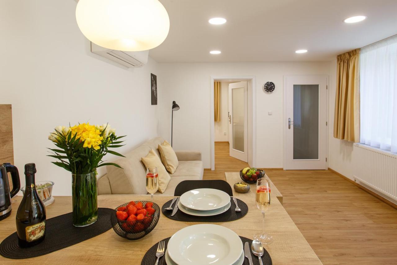 אוסטרבה Apartments Villa Whitehouse מראה חיצוני תמונה