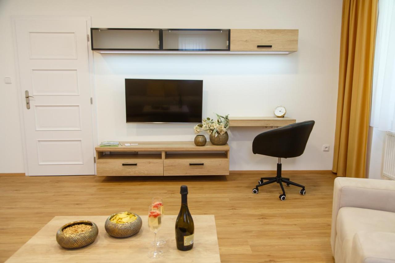 אוסטרבה Apartments Villa Whitehouse מראה חיצוני תמונה