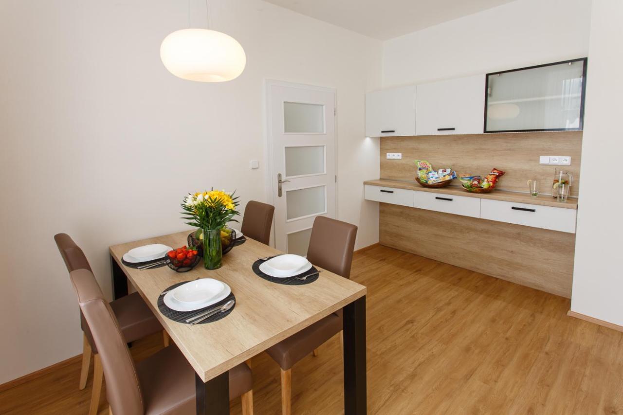 אוסטרבה Apartments Villa Whitehouse מראה חיצוני תמונה